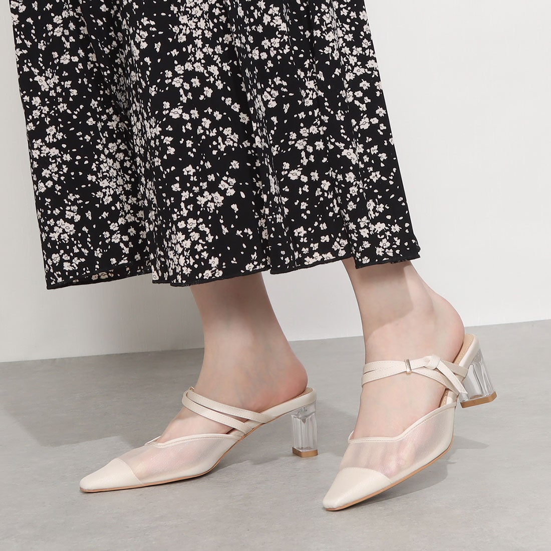 ランダ RANDA リボンベルトシアーミュールパンプス （IVORY） -靴