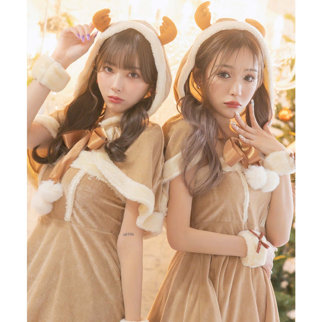 ティカ Tika トナカイフード付きケープフレアスカートアニマルサンタ