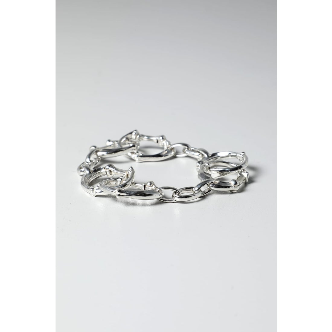 TAKAHIROMIYASHITATheSoloist. bone shaped carabiner bracelet.-S