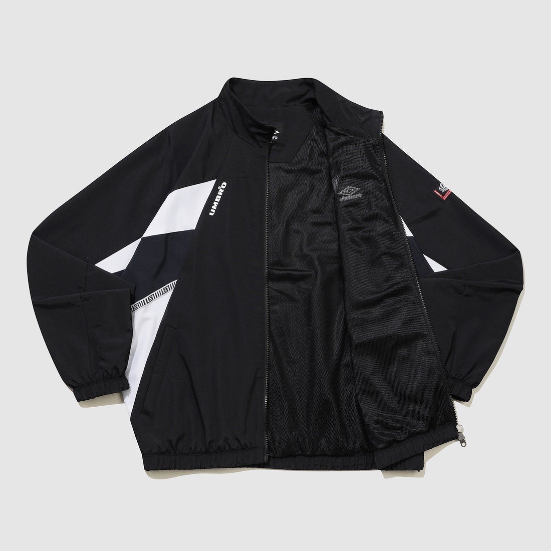 umbro アンブロ【KOREA COLLECTION】 STAND-NECK JACKET(ブラック
