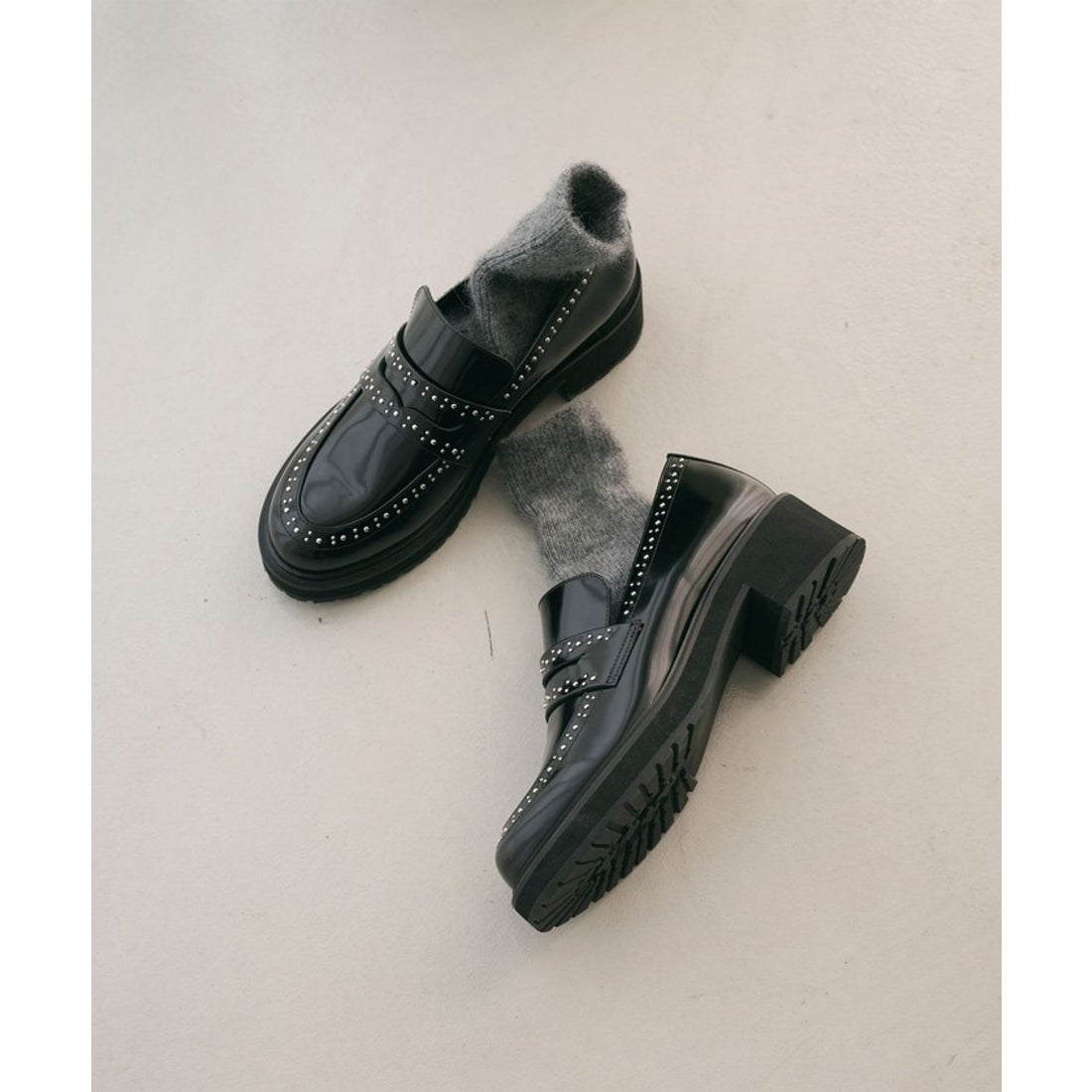 UNITED ARROWS スタッズ ローファー （BLACK） - ファッション通販