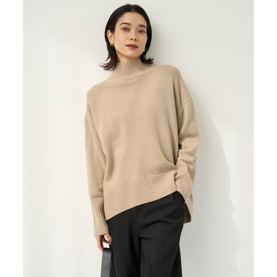 UNFILO 【洗える】カシミヤブレンド ハイネックニット （ベージュ