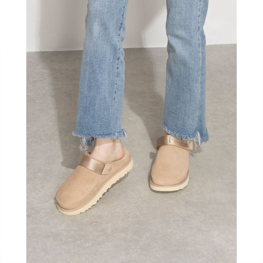 アグ UGG ゴールデンスター クロッグ サンダル （チェスナット