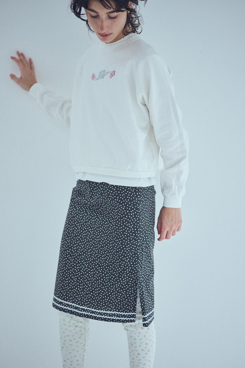 SEA SV RHINESTONE RAGLAN-SLEEVE SWEATSHIRT