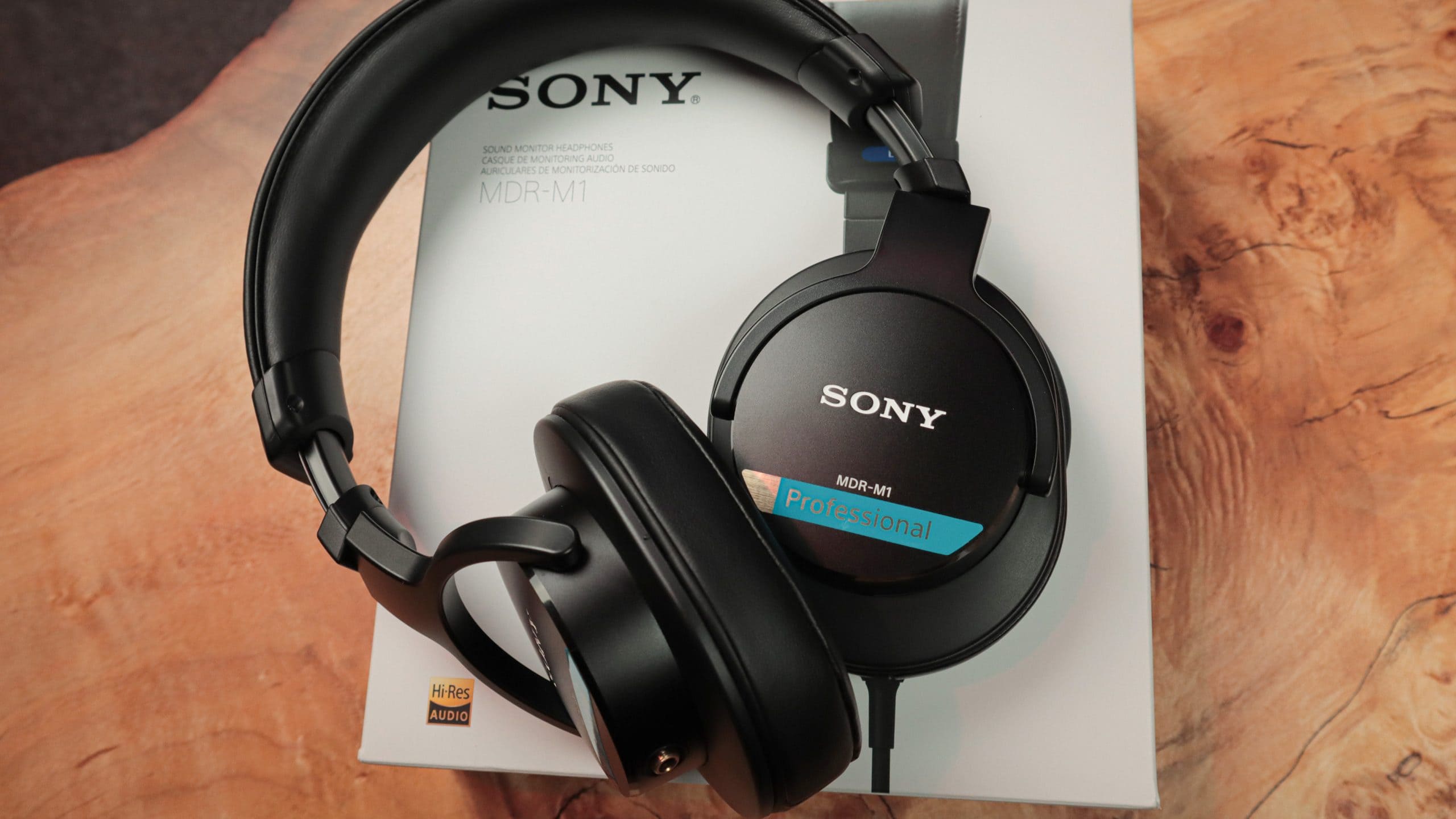 Sony MDR-M1 Reference Headphones Full Review by Sean Divine