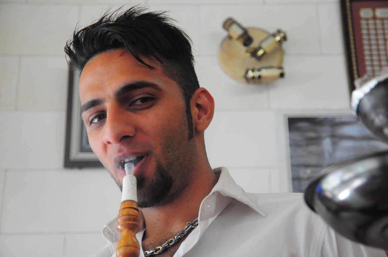 イランの「水タバコカフェ」に行ってみた（非喫煙者だけど）