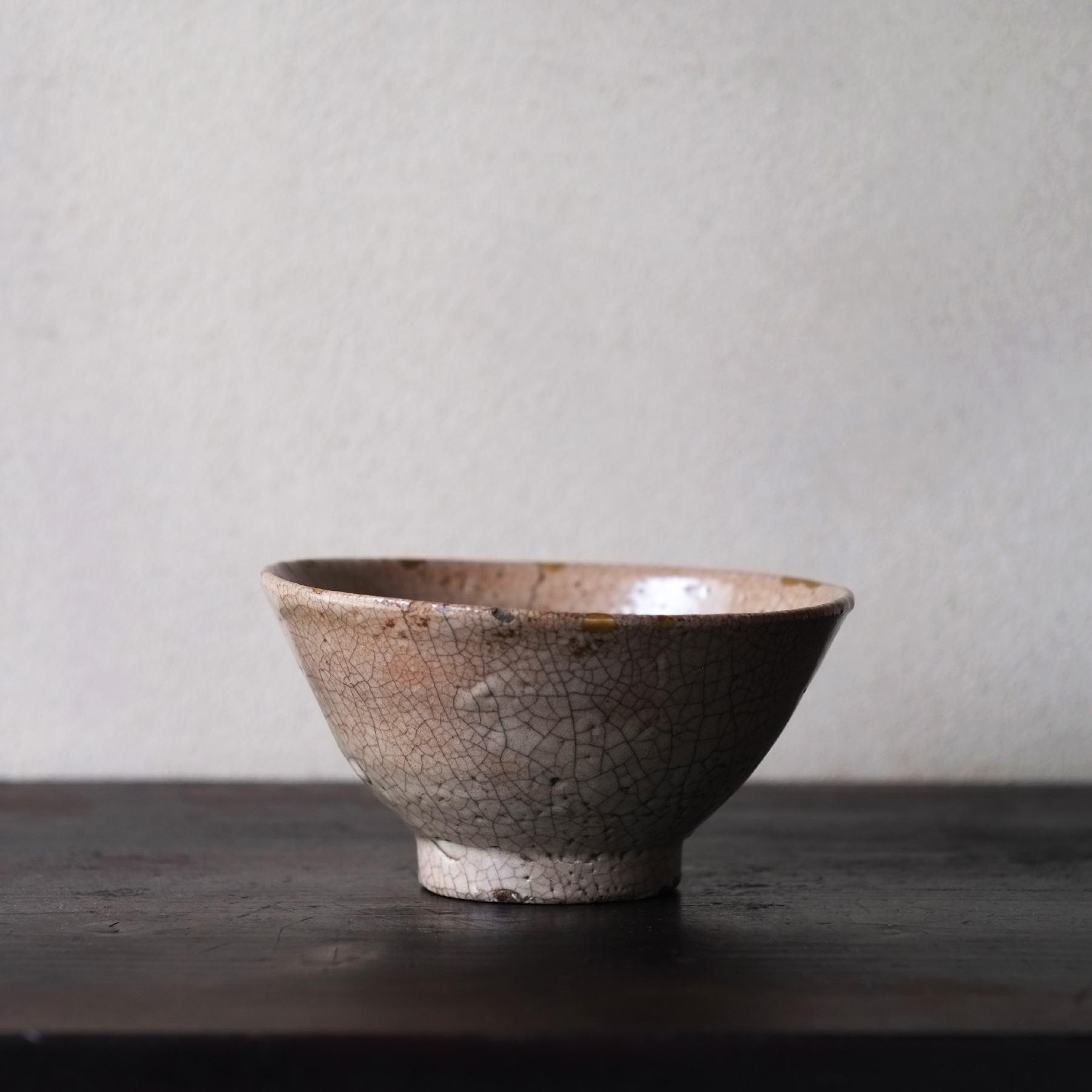 李朝 井戸脇 平茶碗 古箱あり 高麗 骨董 茶道具 李朝 井戸脇 平茶碗 古