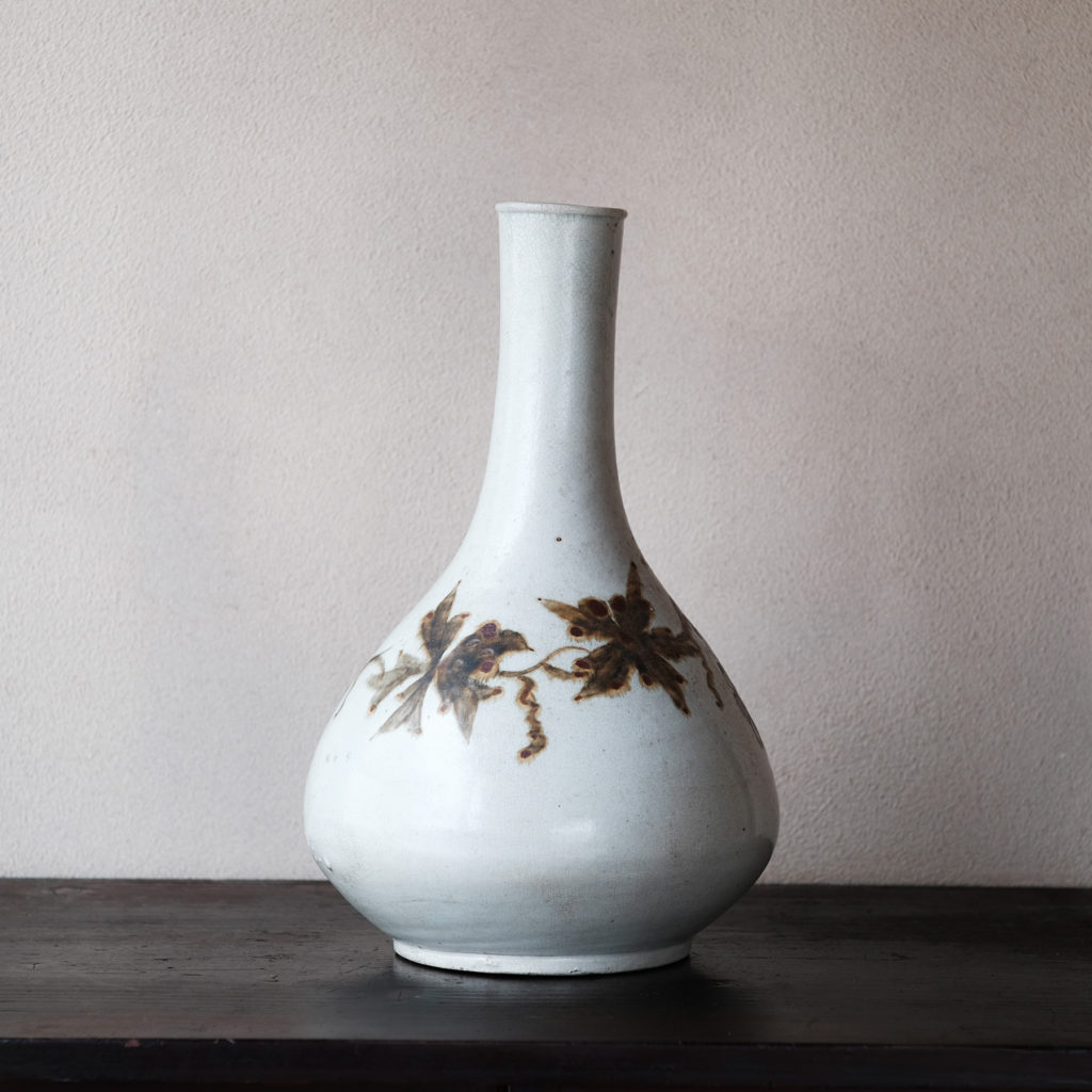 李氏朝鮮 鉄砂葡萄文瓶 | 骨董と詩学 Antique & Poetics | 蛇韻律