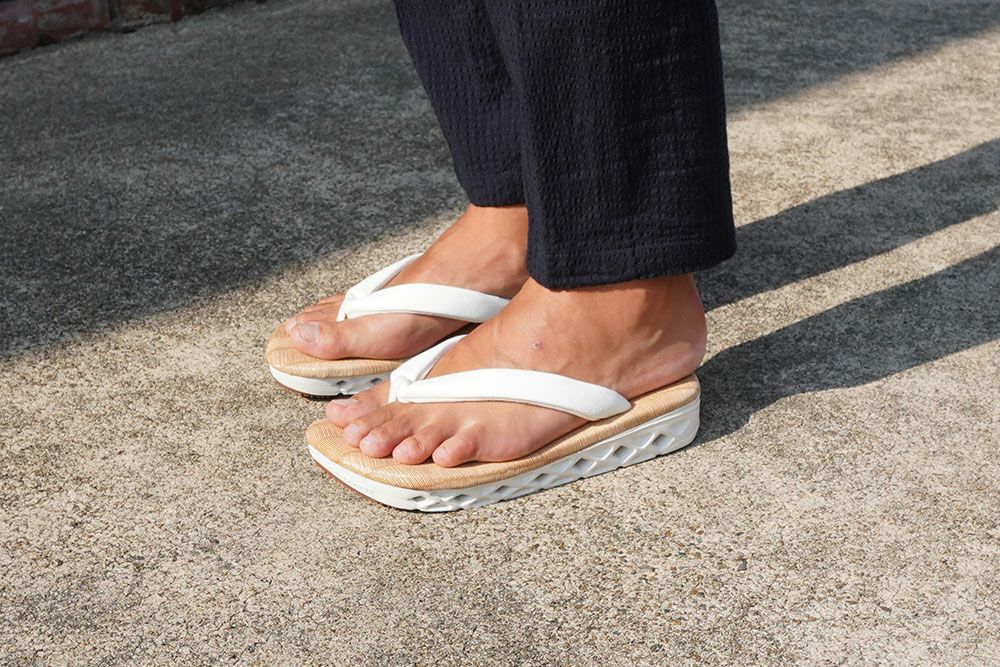 YAMATO KOBO -cross-茶チバ天板 白花緒 白ソール｜YC08 TIBA | 雪駄の