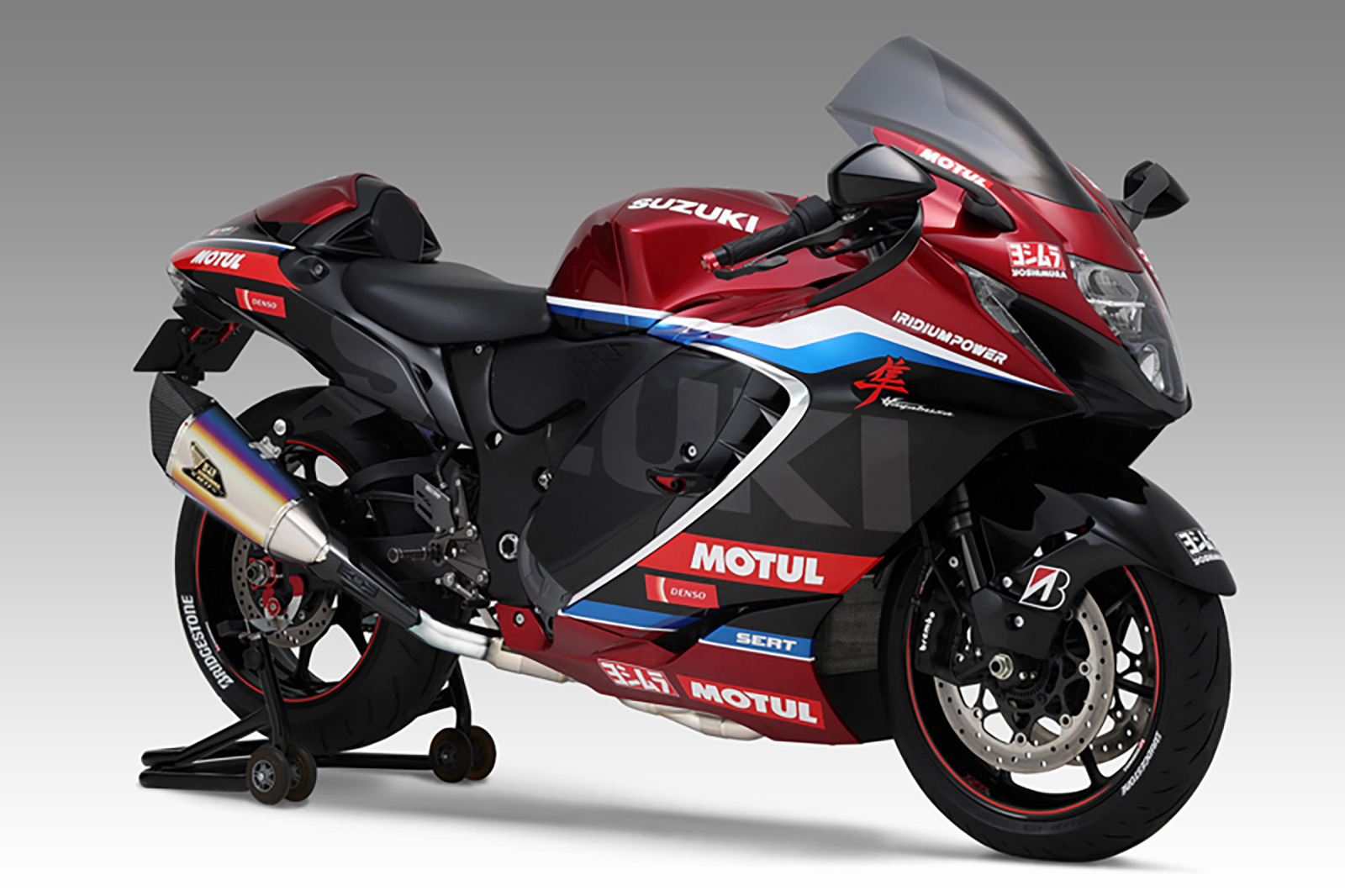 ヨシムラ、『ハヤブサ』用チタンサイクロンマフラーとスリップオン