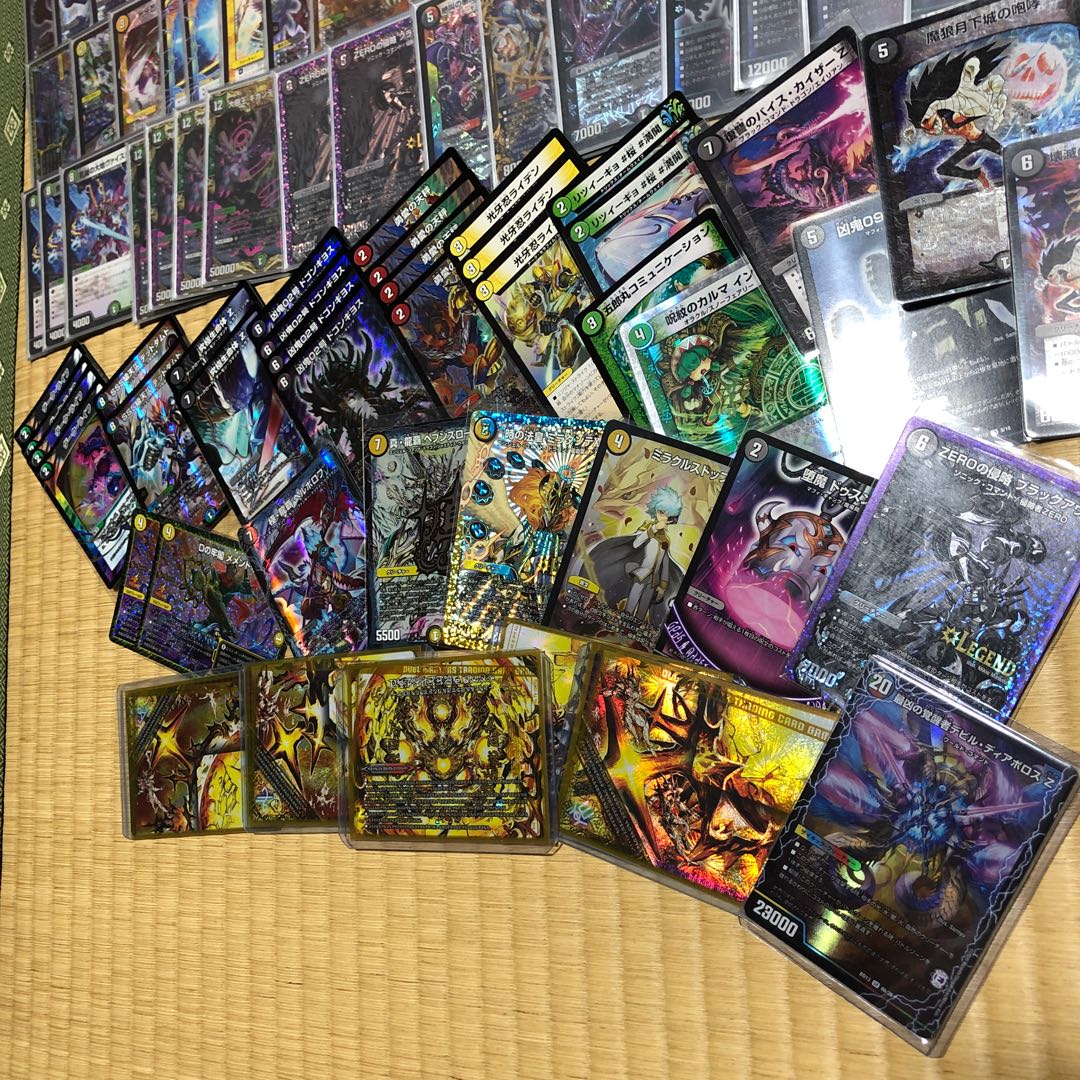 デュエマ まとめ売り 引退品 大量 2.5㎏ 約1500枚 デッキパーツ