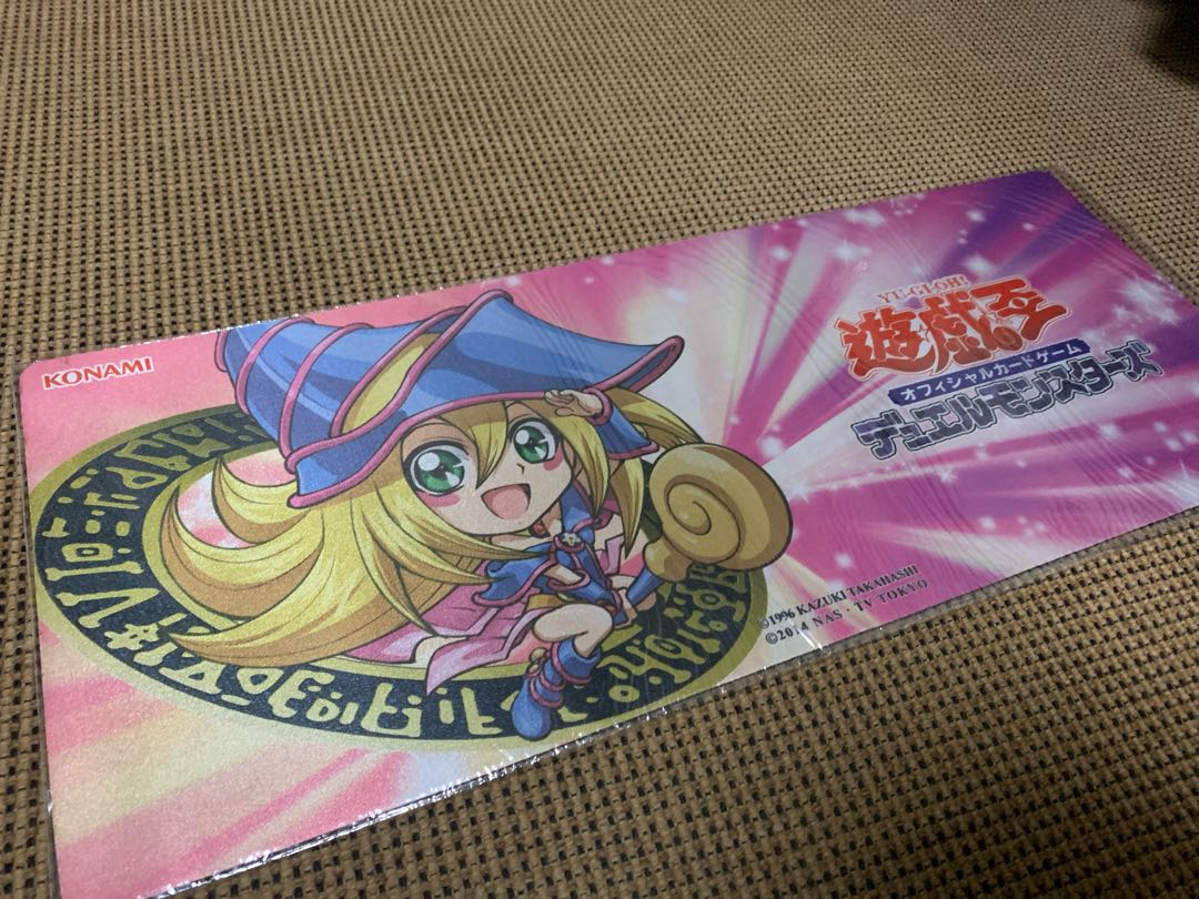 遊戯王 ブラックマジシャンガール アジアハーフマット プレイマットの