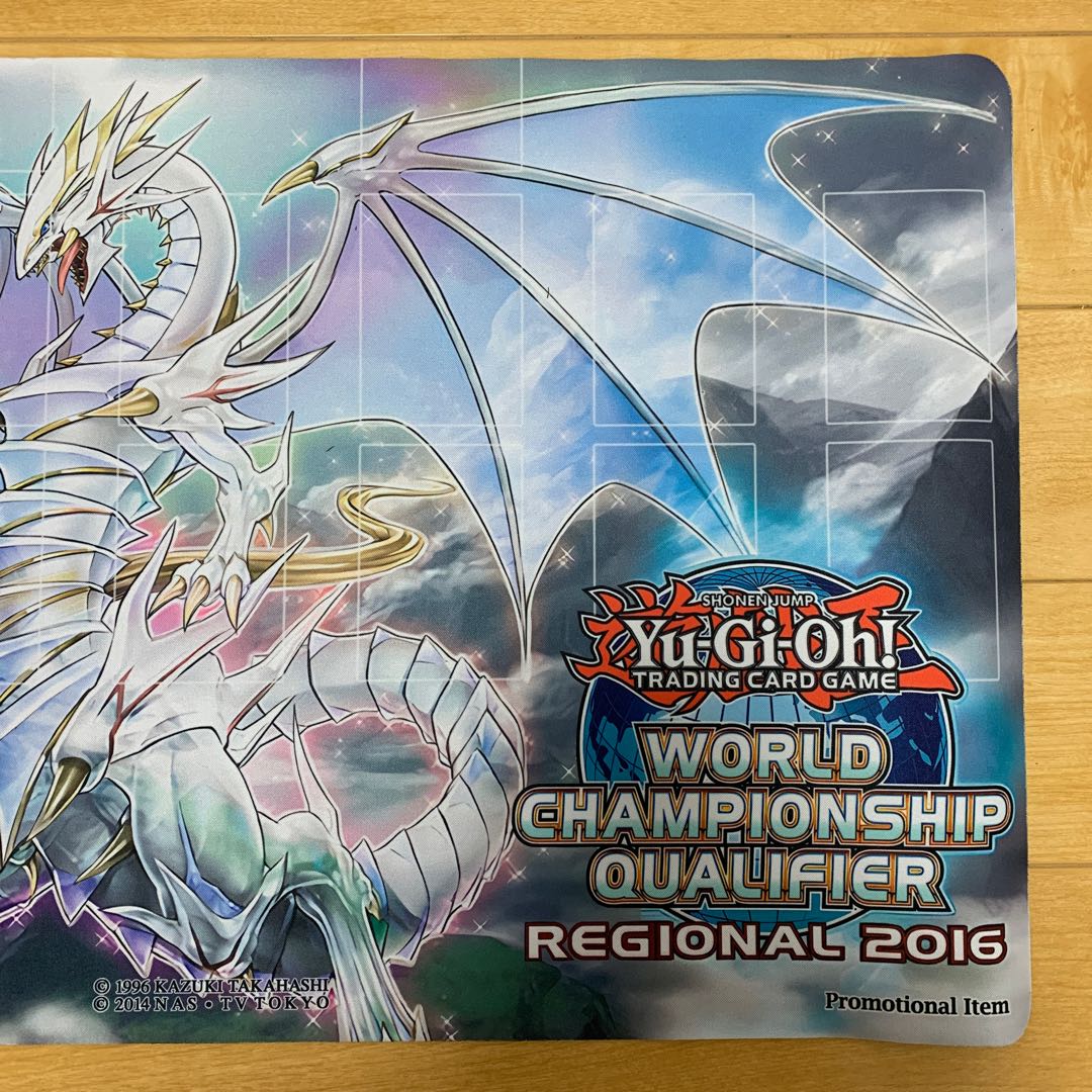 遊戯王 プレイマット 青眼の精霊龍WCQ2016海外公式の通販 ディズプレイ