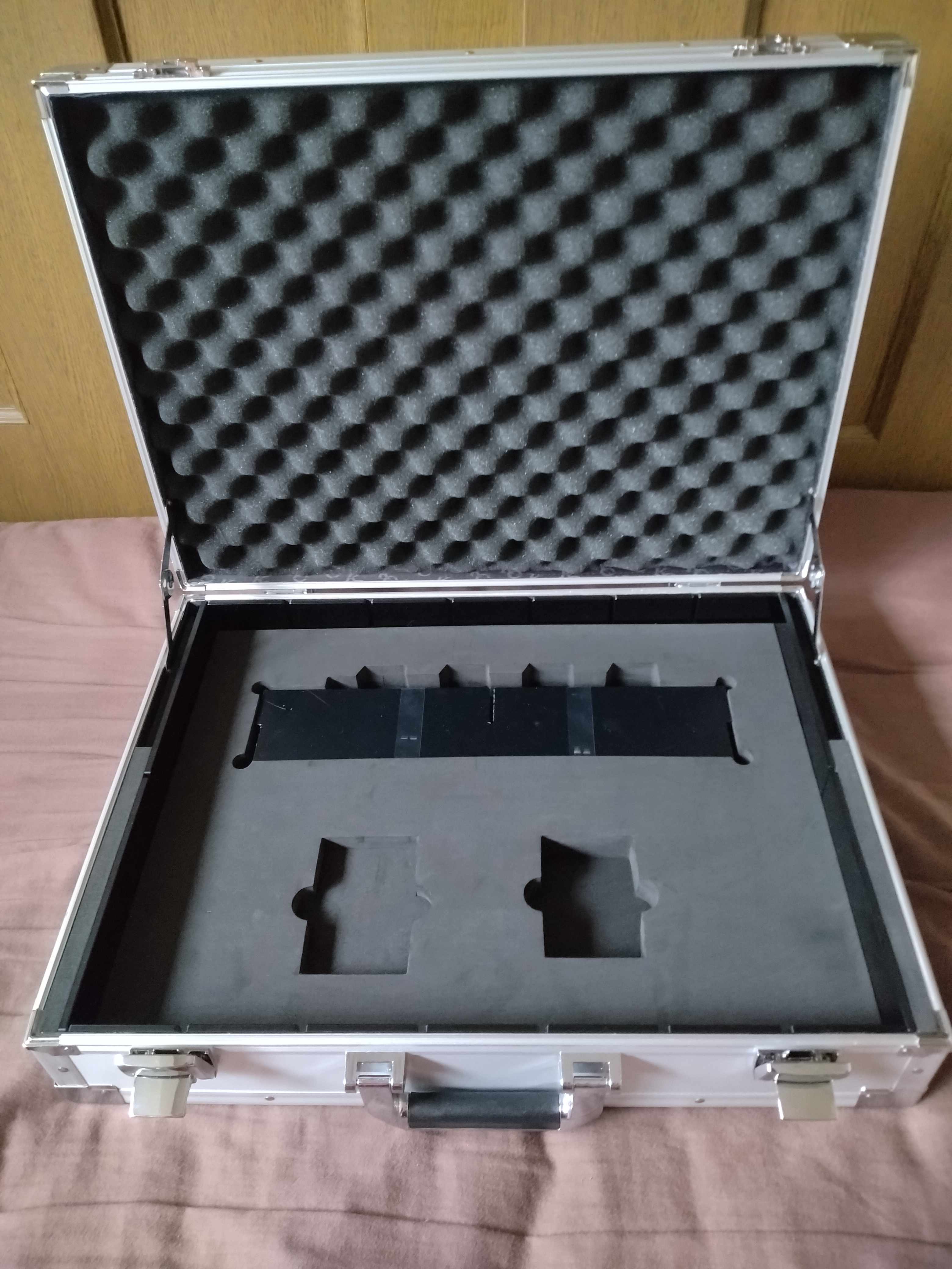 遊戯王 海馬セット アタッシュケース 1枚の通販 青眼の白龍