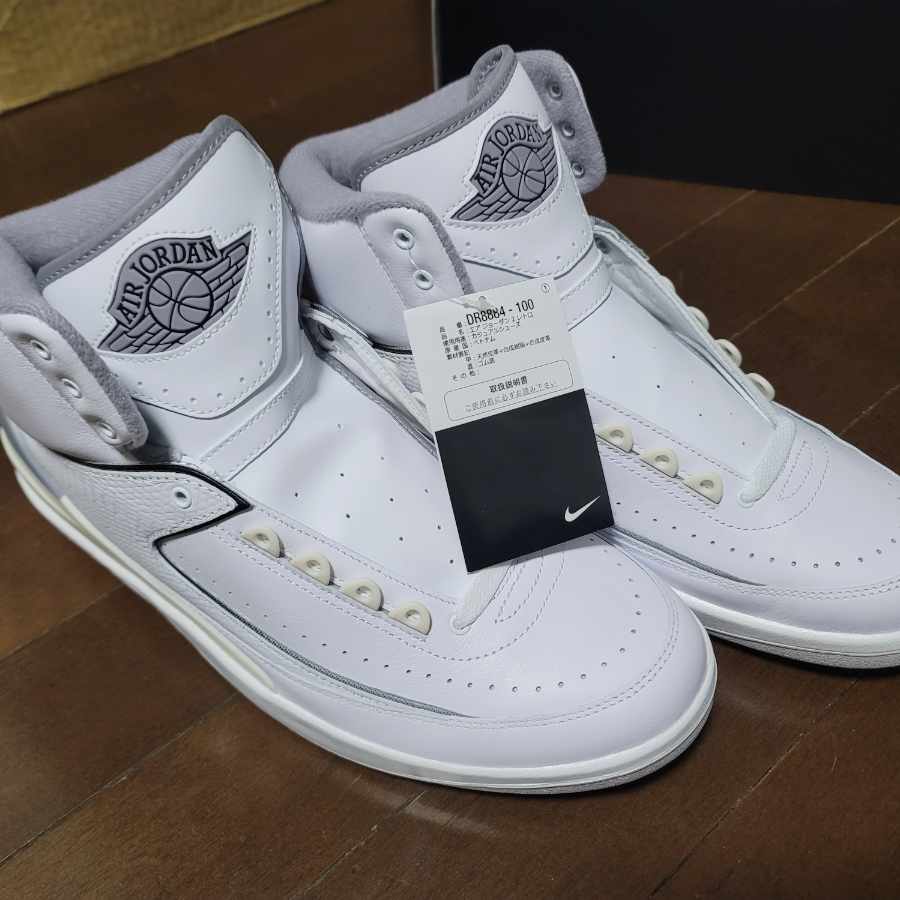 NIKE エアジョーダン2 レトロ ホワイト&セメントグレー 29cmの通販