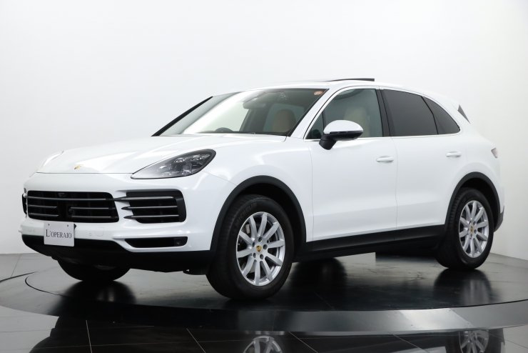 ポルシェ カイエン Tip-S 現行モデル スポーツクロノPKG パノラマ