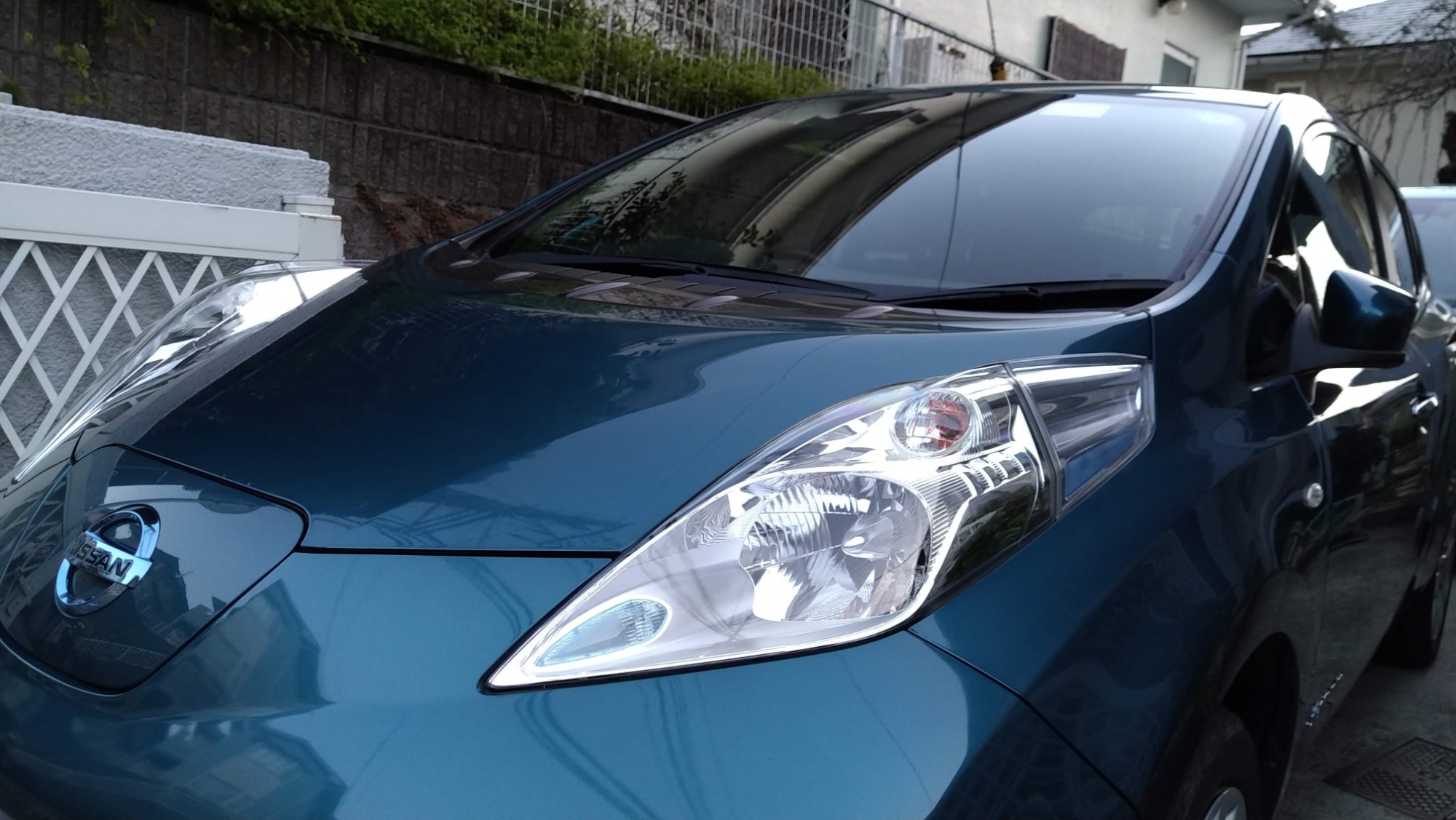 日産リーフ AZE0 (2017年式30kWh) ハロゲンヘッドライト車（H4 Hi/Lo