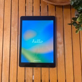 iPad 2017 (第5世代) 128GB 中古 7,800円 | ネット最安値の価格比較