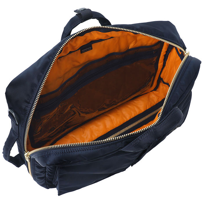 ポーターの永世名品バッグ「タンカー」から、新色「アイアンブルー」が