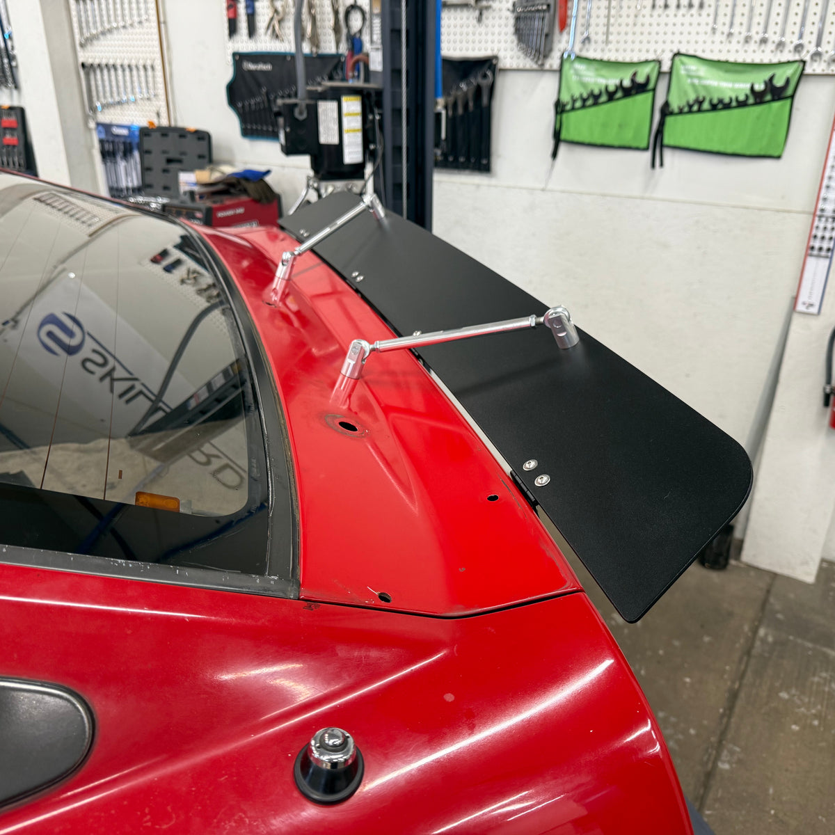 Z31RearSpoiler1_1200x1200_crop