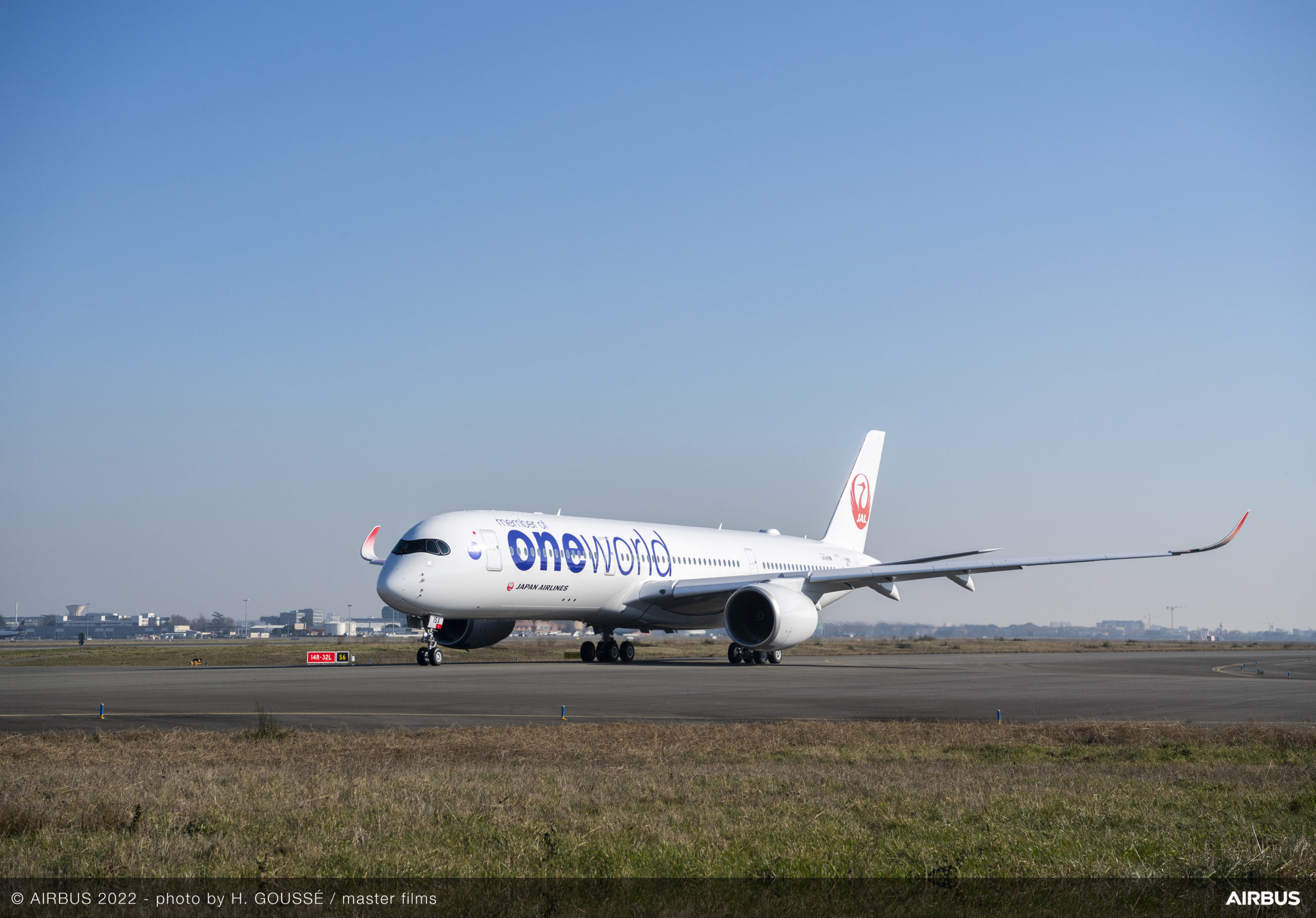 JAL、ワンワールド塗装となるA350-900型機の15号機を受領 17日に羽田に