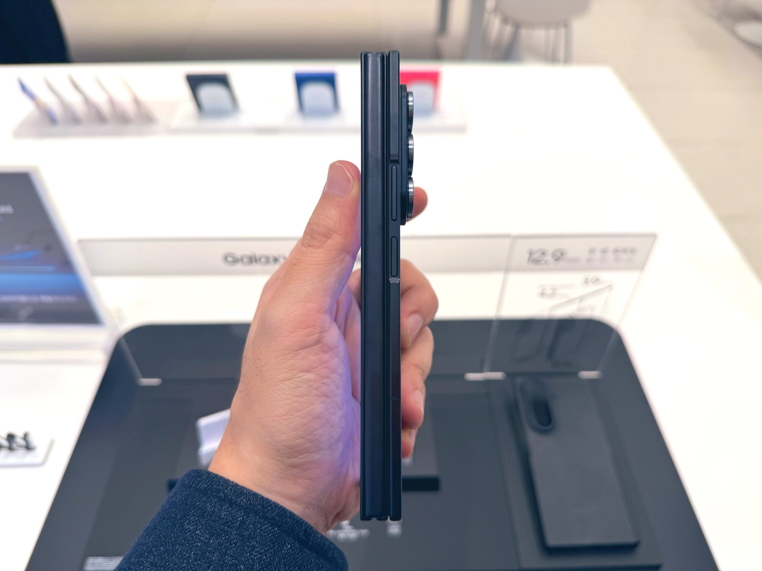 韓国で「Galaxy Z TriFold」発売。並んで買ってみた【購入レポ