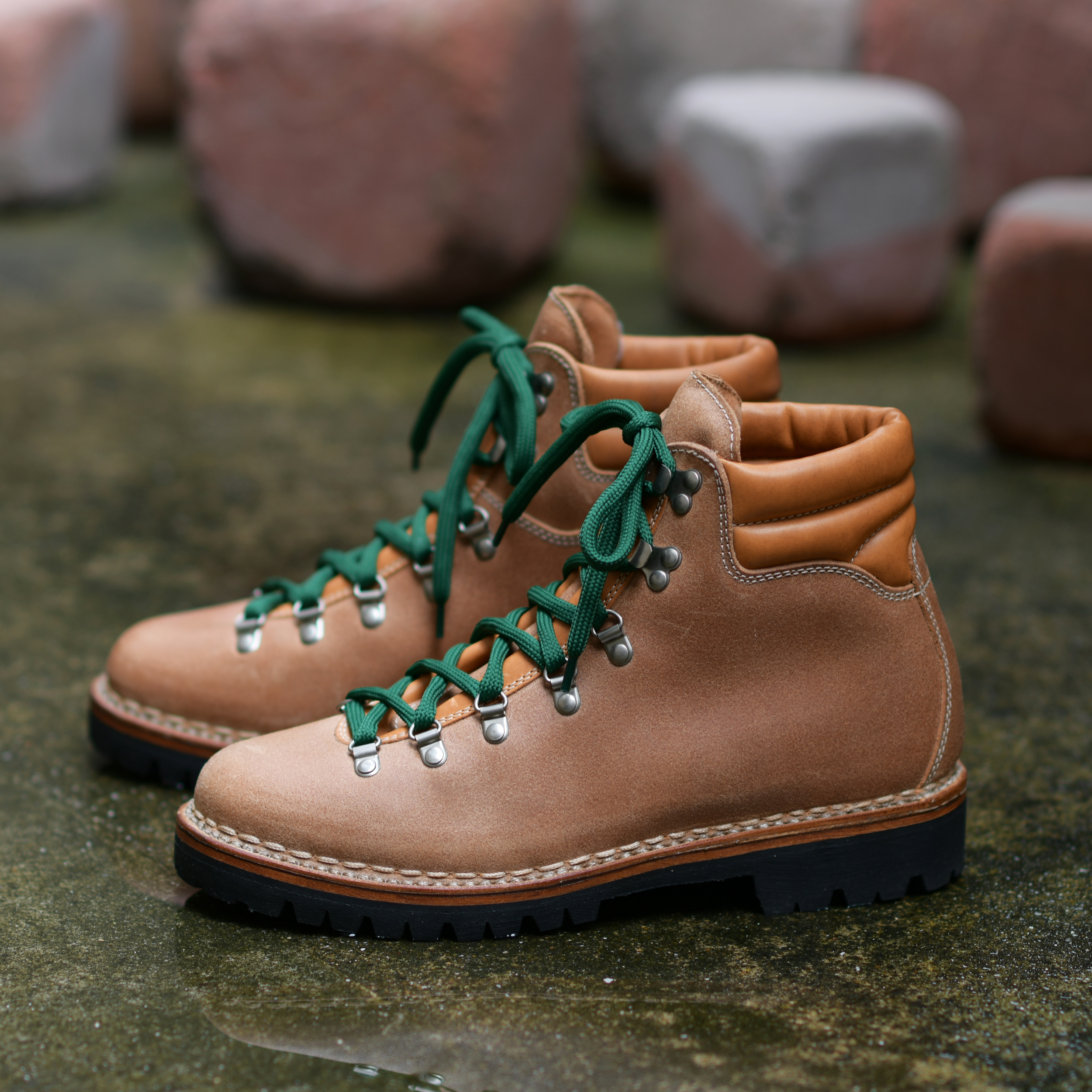 Vinci Hand Made Boots in Toscana Italy. - Silver and Gold