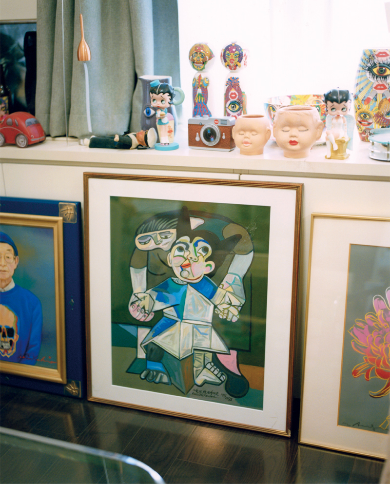 ART A Mirror of the World | Silver Magazine