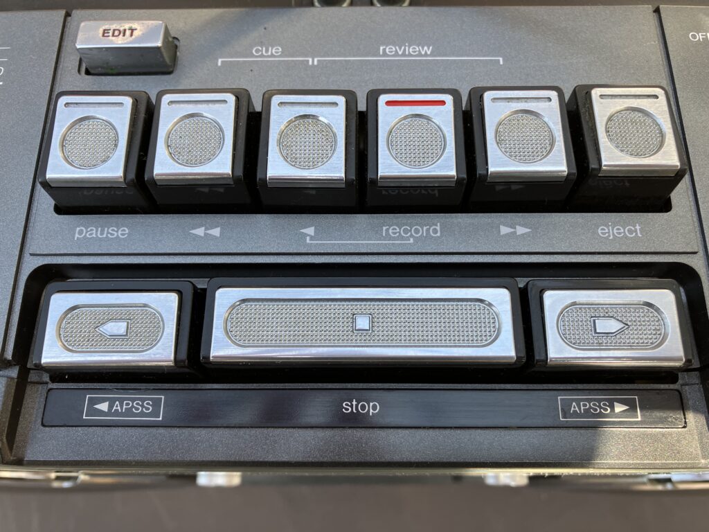 シャープ GF-303 – 自動頭出しのAPSS推し | 【昭和レトロ】ゴールデン