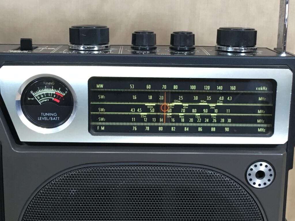 ビクター RC-515 – あえてラジカセでBCLブームに参入 | 【昭和レトロ