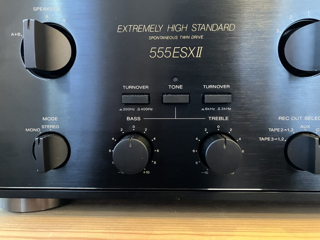 ソニー TA-F555ESXⅡ – 物量投入を極めたヘビー級プリメインアンプ