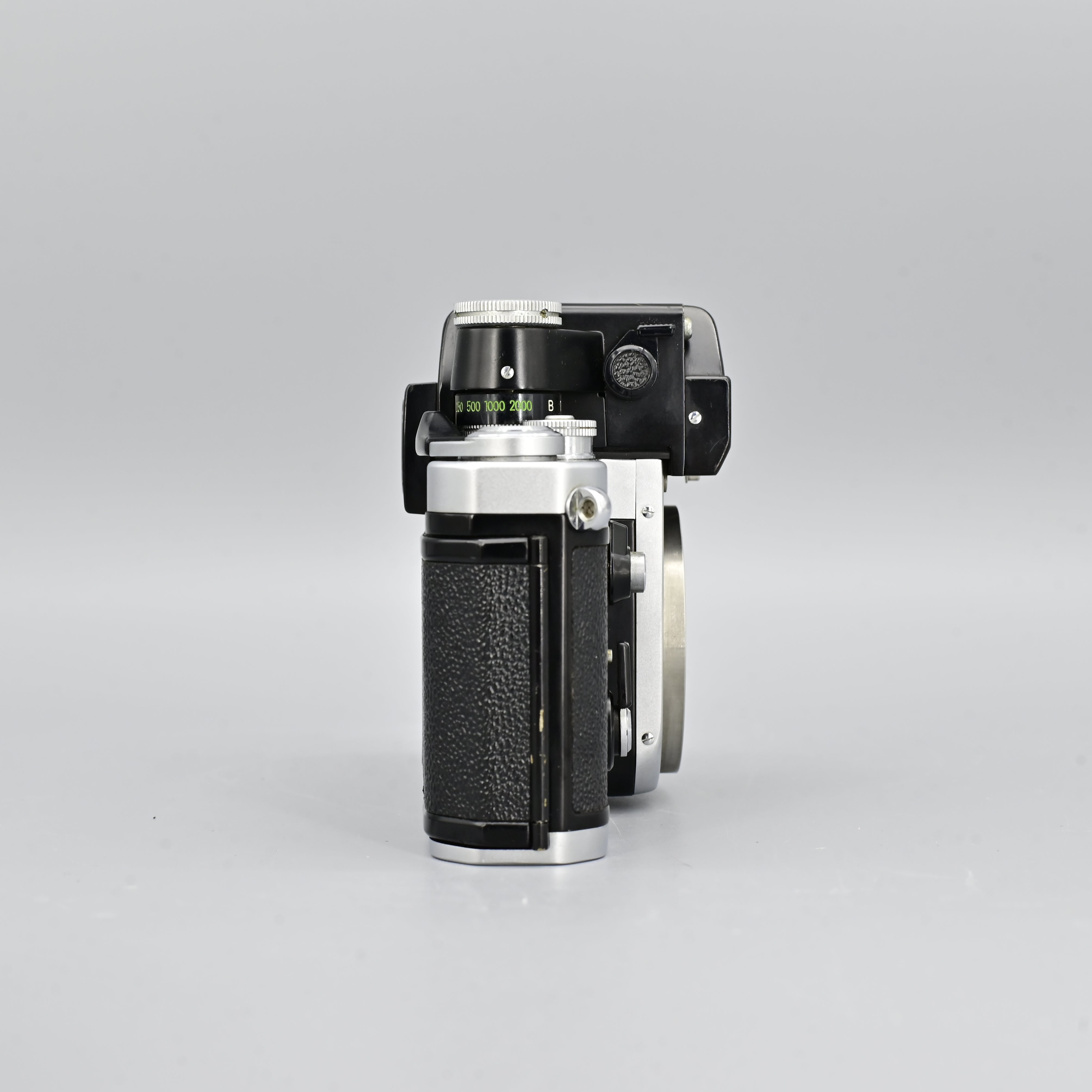 Nikon F2 Body Only (First Batch 72). – SHOWA