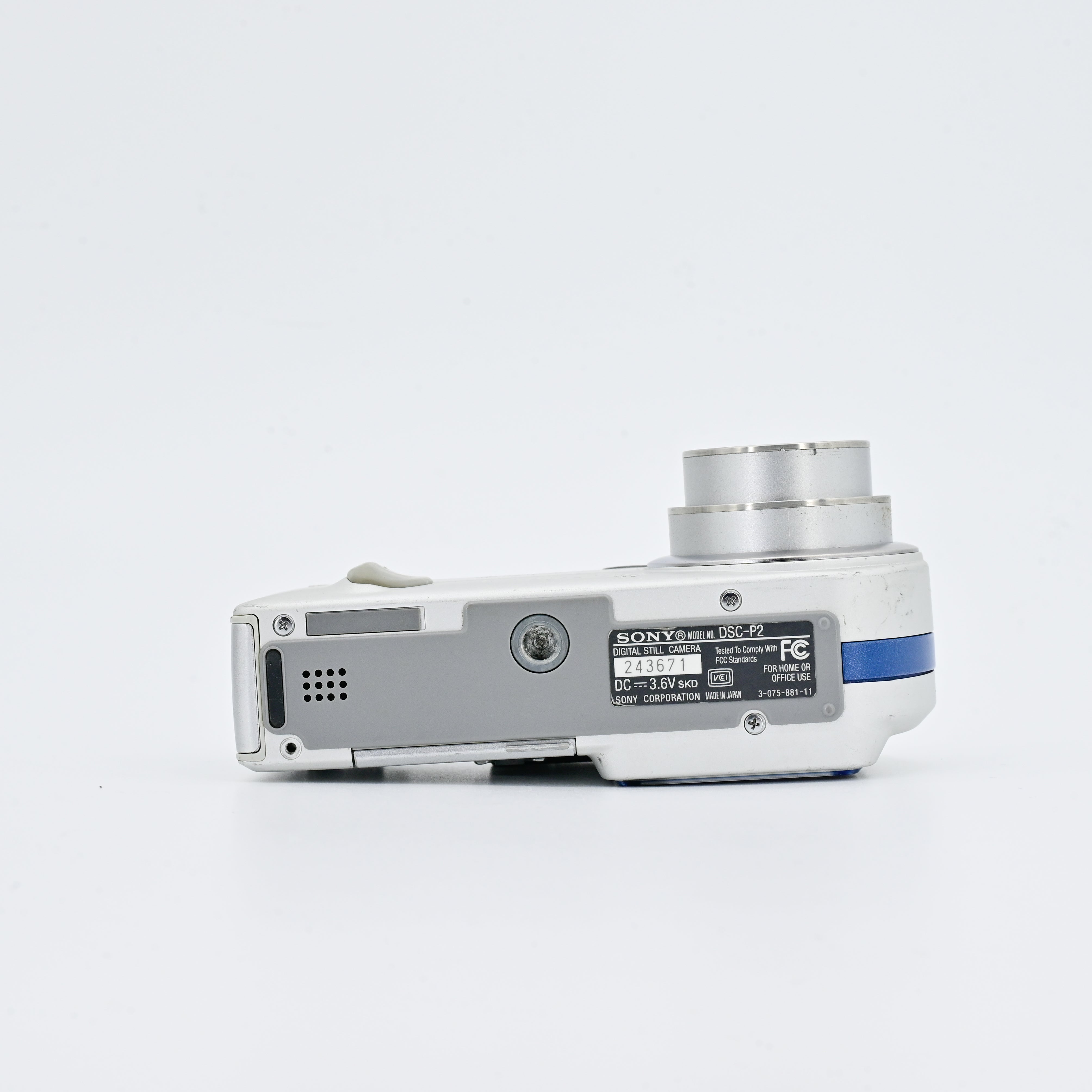 Sony Cyber-Shot DSC-P2 CCD Digital Camera – SHOWA