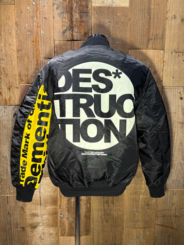 SHOCKER HALLOWEENフェアより今季のアウターアイテムとしてBALZACと