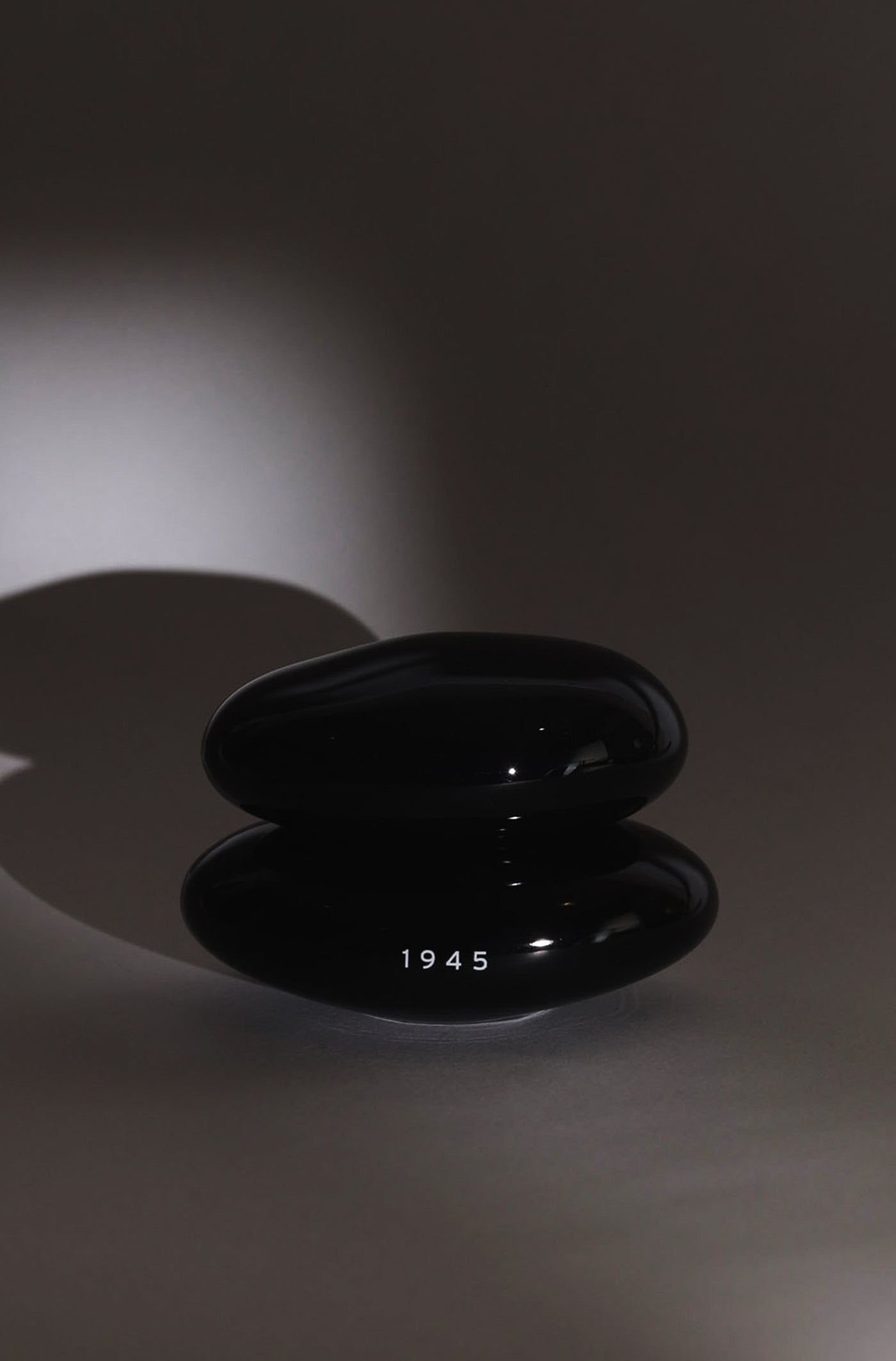 1945_black_0_1400x.jpg?v=