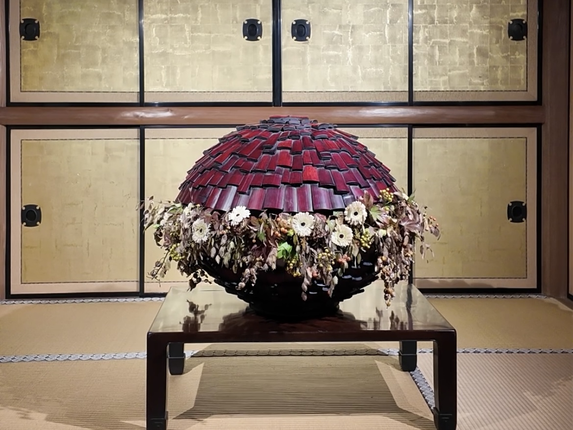 京都2024/10/24-10/30開催】ダニエル・オスト「竹と花の奏宴」 - SHOMI