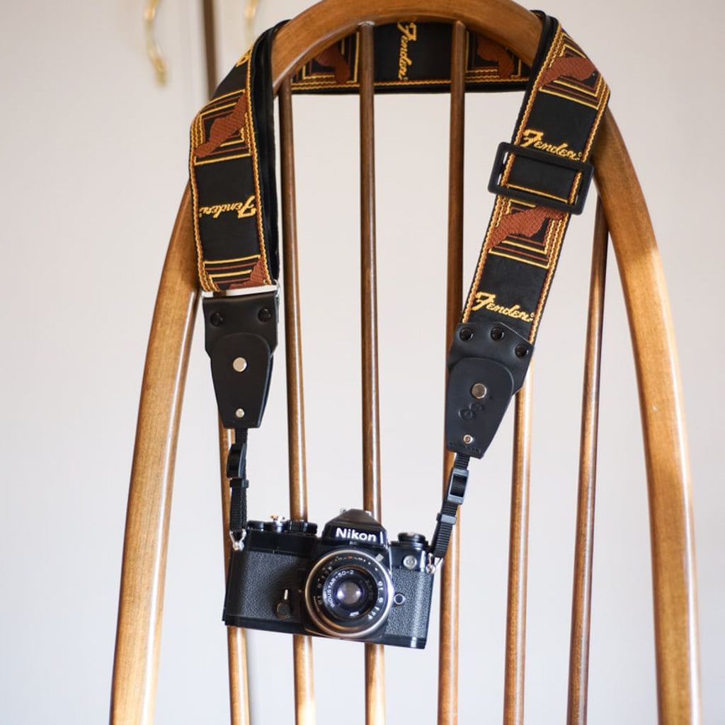 Backstage for Camera｜ギターストラップをカメラストラップに変身