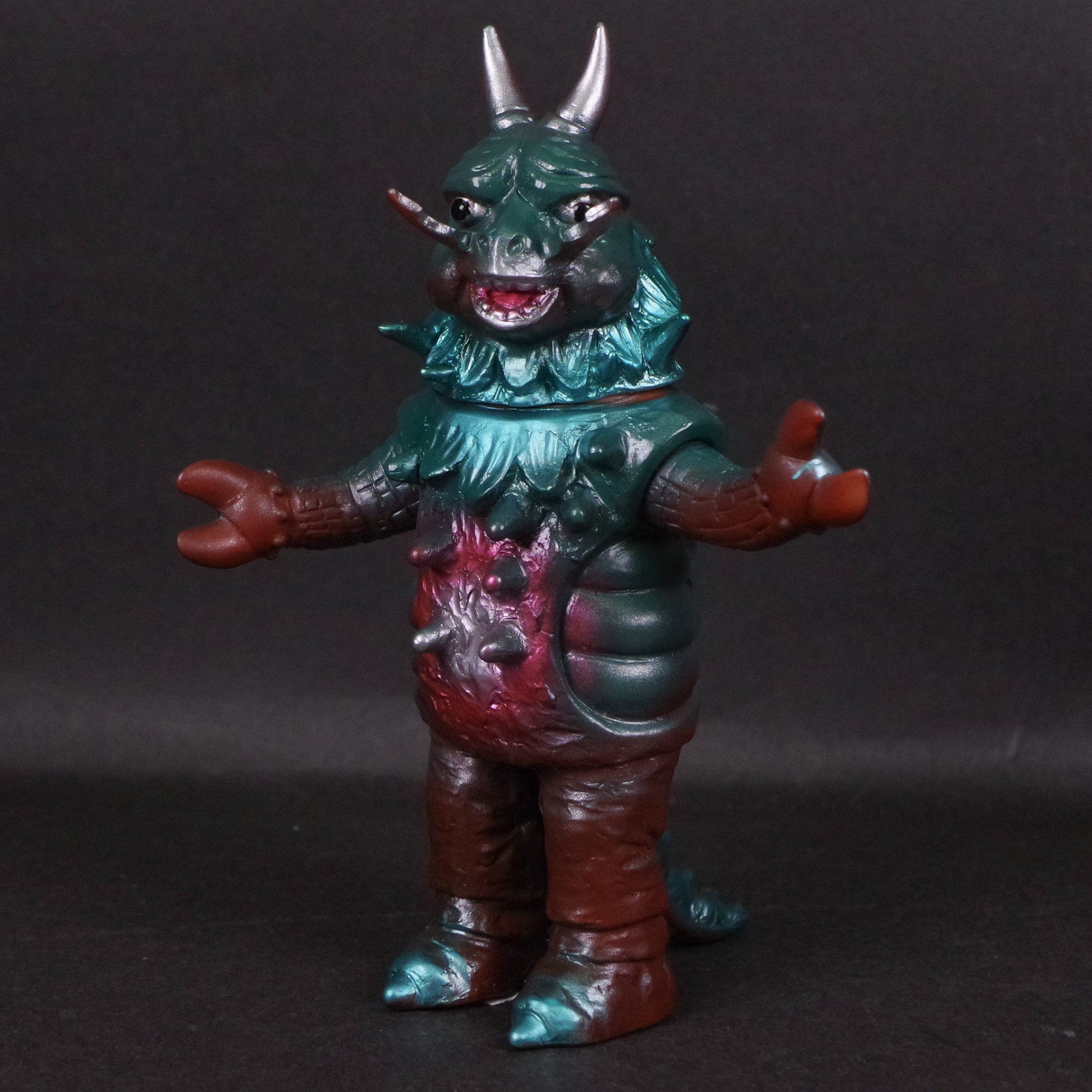 ウルトラマンベリアル KAIJUONE マルサン ブルマァク M1号 マーミット