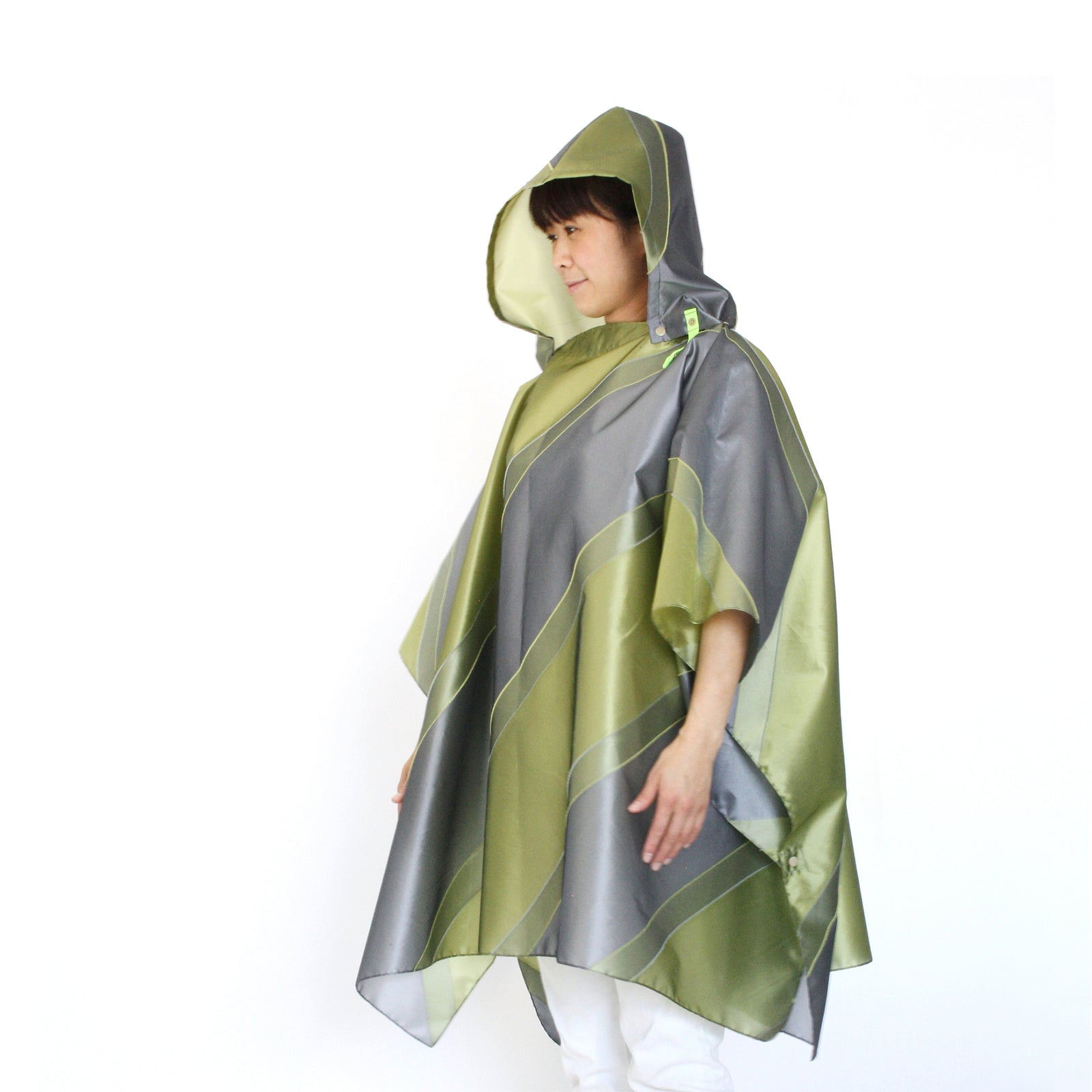 repel. Rain poncho