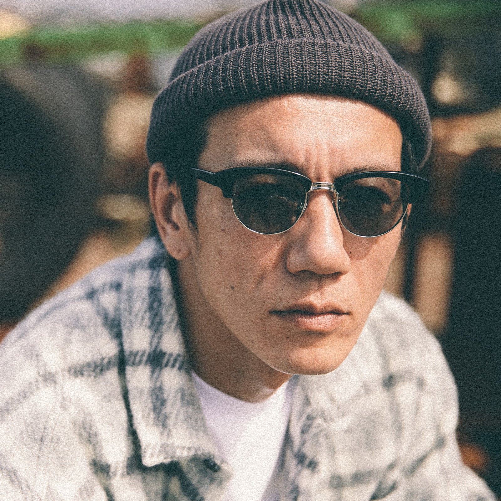 08 BLACK / CLEAR to GREY（調光） – OWN ONLINE BOUTIQUE