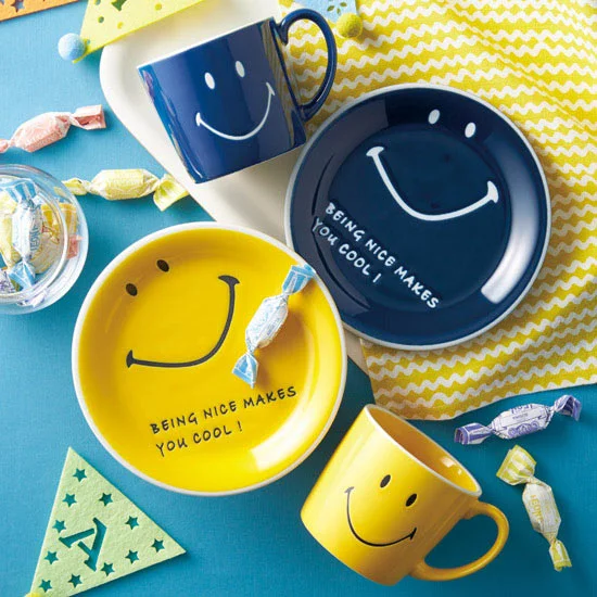 スマイリーフェイス ペアマグ&プレートセット 3300円 | 大進オンライン