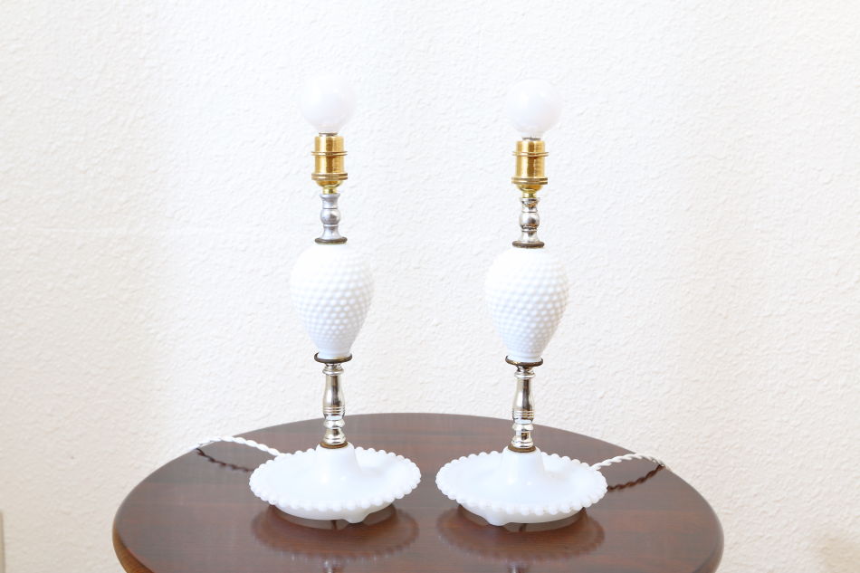 オールドフェントンFenton ミルクガラス ホブネイルテーブルランプ