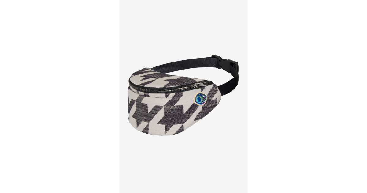 Tweed BW | Magic Belt Bag | SHOP ARTIPOPPE
