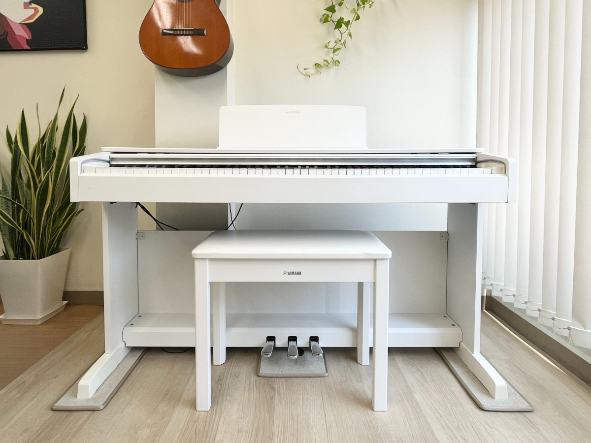 ヤマハ YDP-143WH ホワイトウッド調仕上げ 2018年製 YAMAHA ARIUS