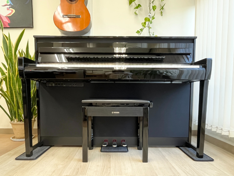 ヤマハ CLP-685PE 黒鏡面艶出し 中古 2019年製 YAMAHA Clavinova