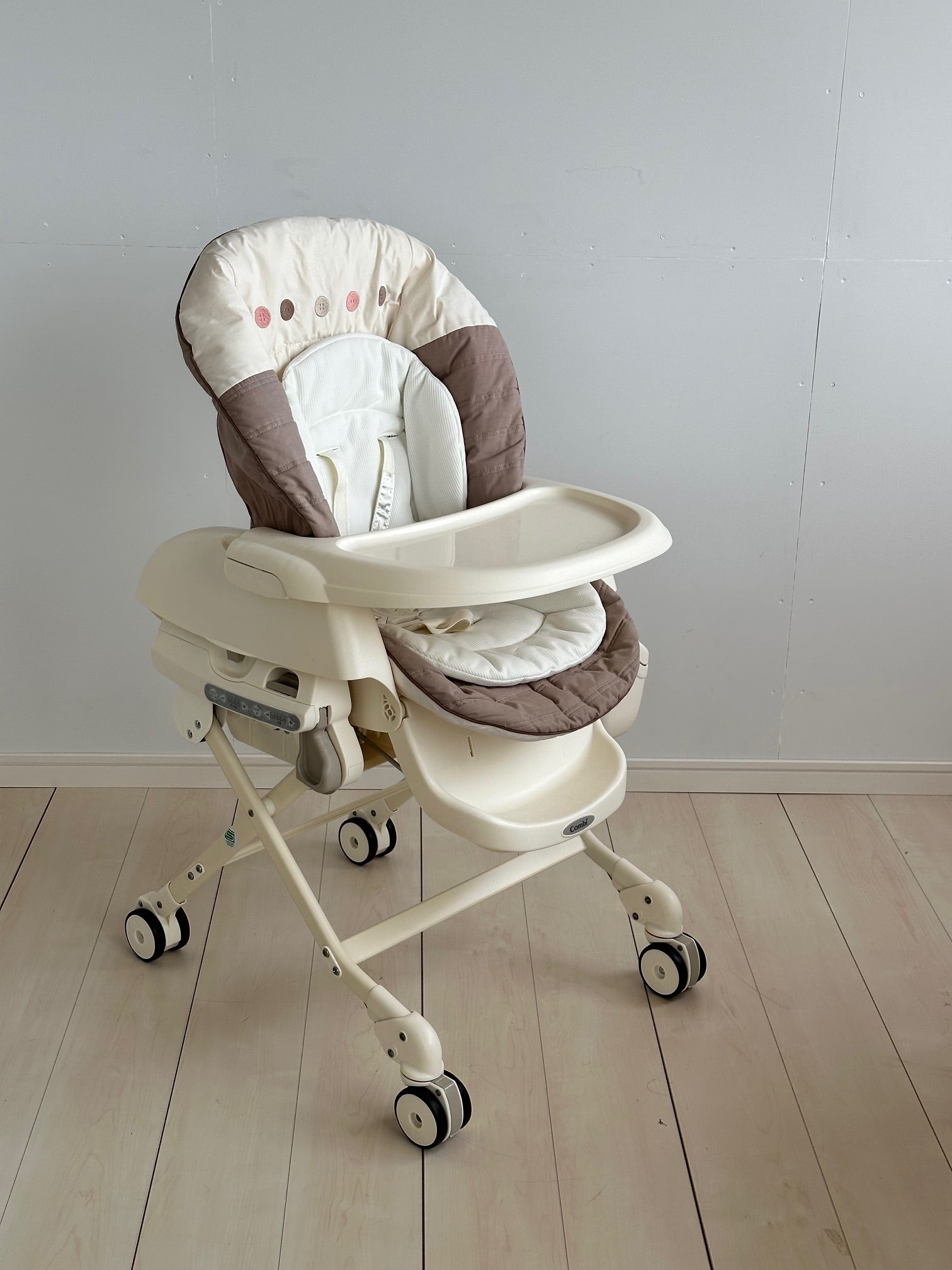 中古品限定3台！】【本州送料無料】ネムリラ AUTO SWING エッグ