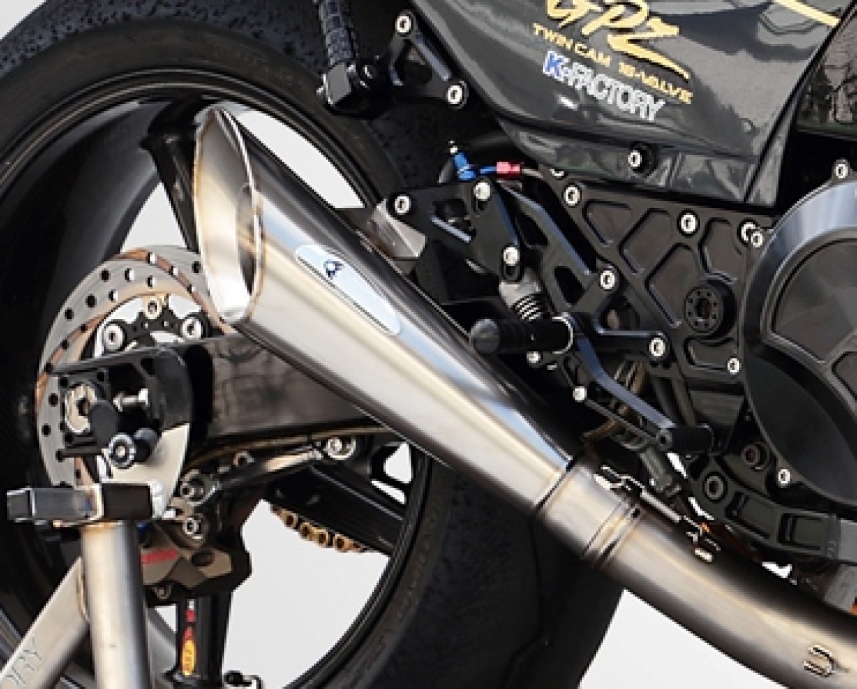 K-FACTORY ONLINE SHOP / GPZ900R弊社ライディングステップ専用