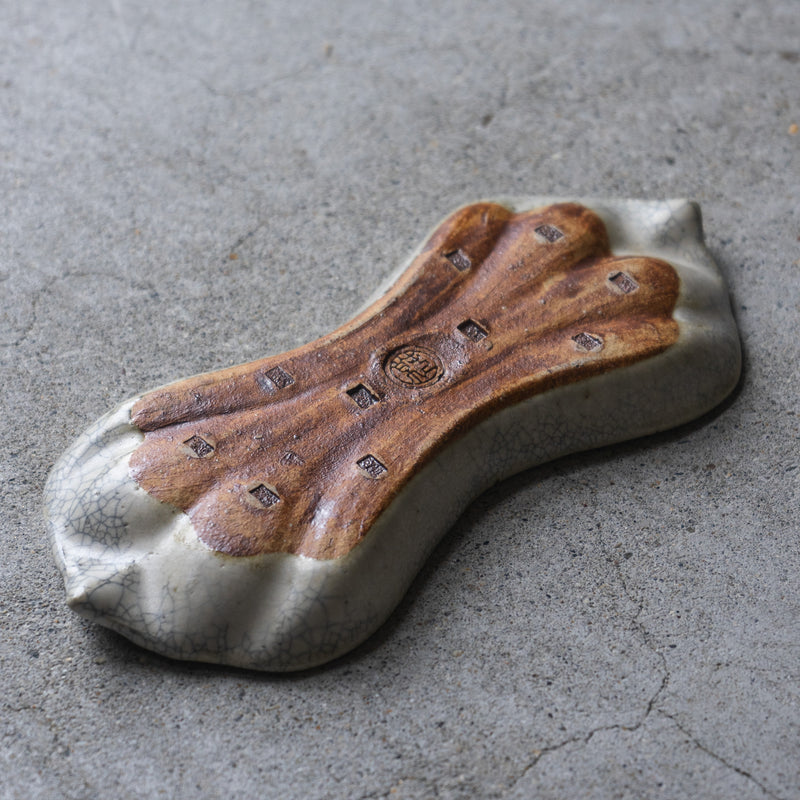 ピーナッツ皿 墨白 S｜藤原純（信楽焼 陶器） – nokaze｜陶器、和食器