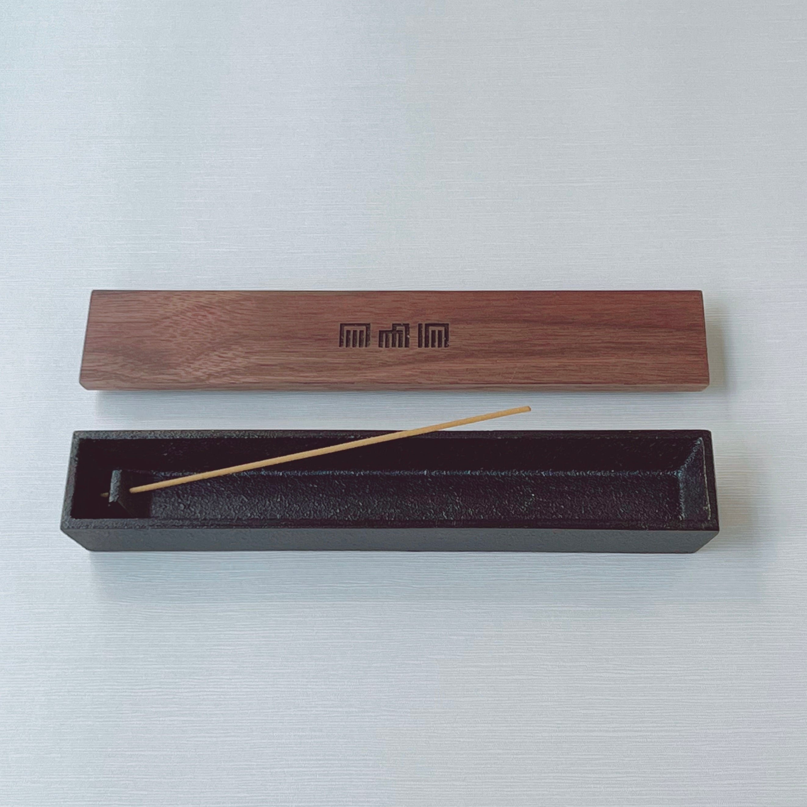 香立箱 源氏香ノ図 L（山形鋳物) – 香十オンラインショップ