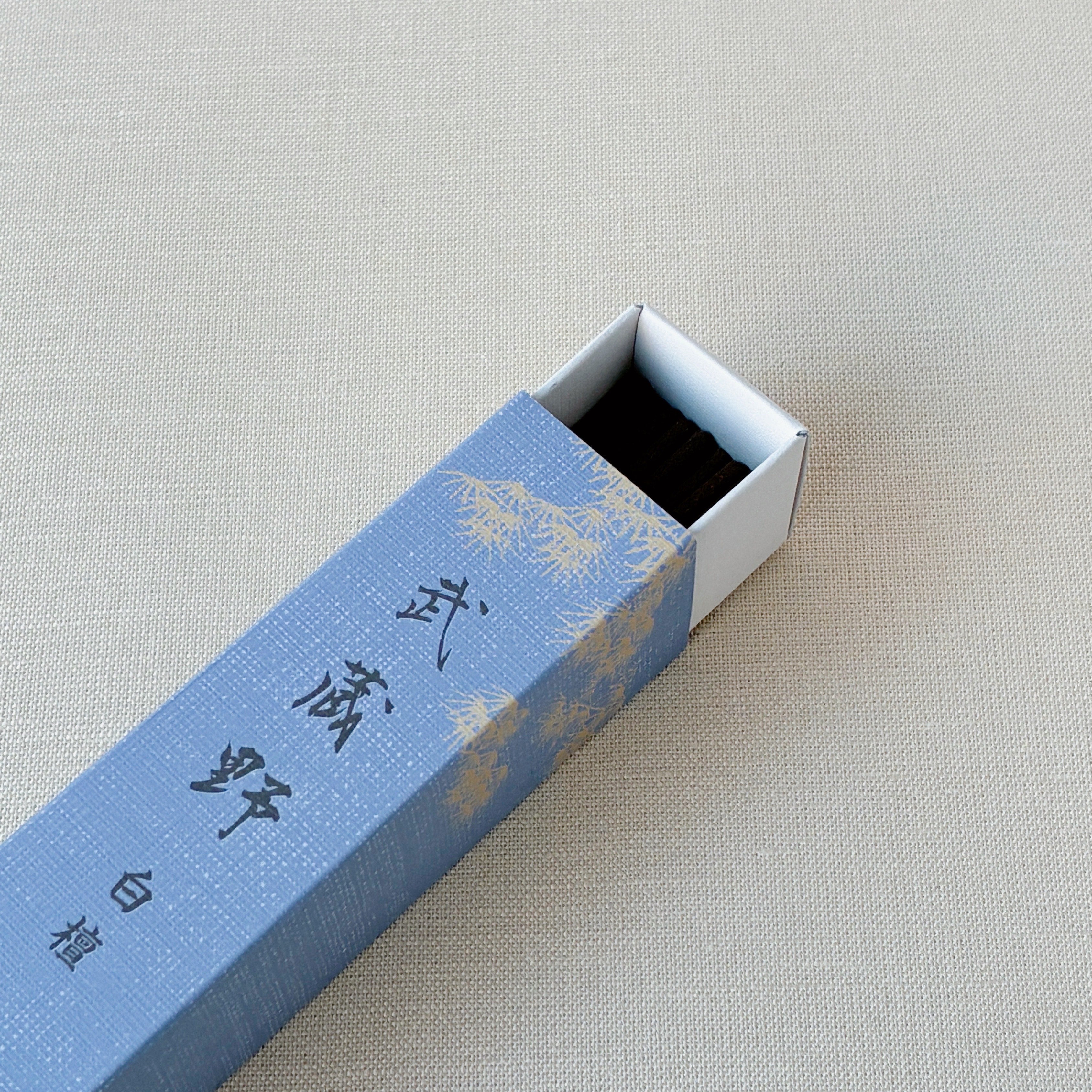武蔵野 進物 三種揃え(伽羅・沈香・白檀) 6個入 – 香十オンラインショップ